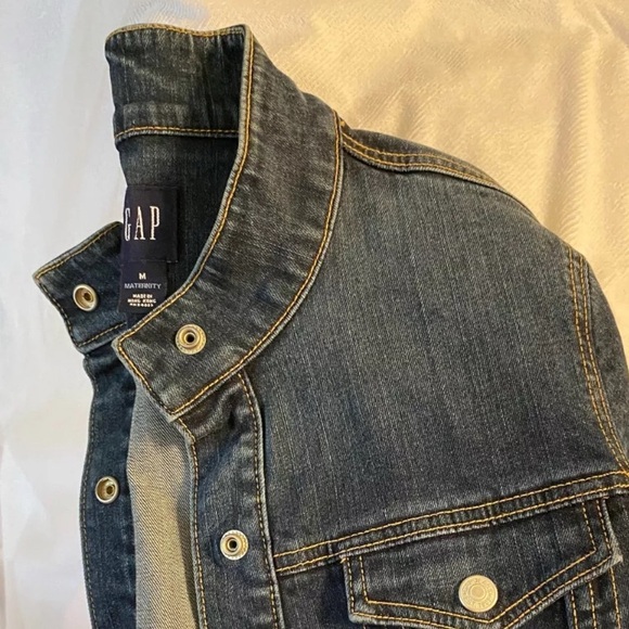 Old Navy Maternity Denim Jean Jacket Blue Stretch Women's Size Medium EUC - Picture 5 of 10